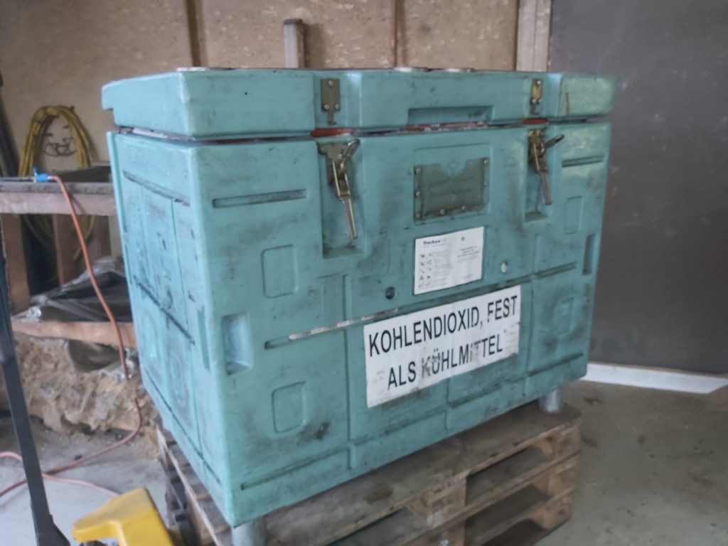Trockeneisbox Mike Sander